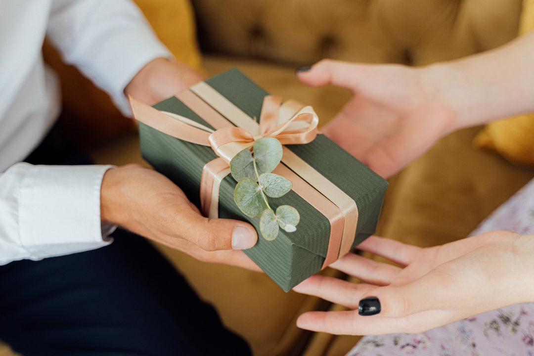 The History of Giving Gifts - The Printed Gift